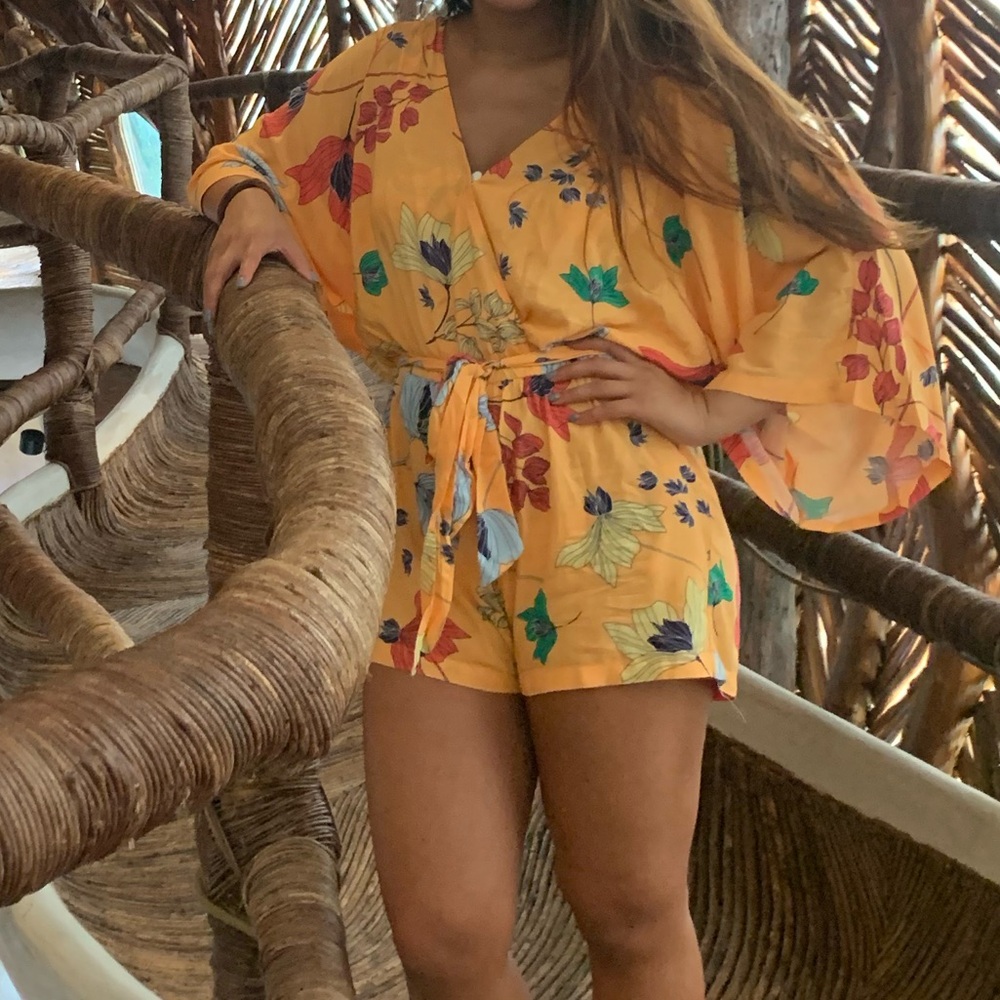 Lulus Summer Orange Floral Romper Size Small